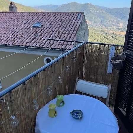 Familial Au Coeur Du Village D'olmeto