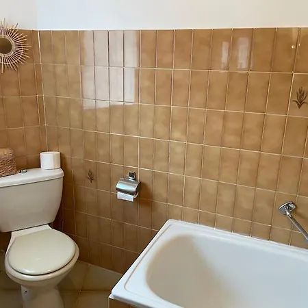 Familial Au Coeur Du Village D'olmeto *