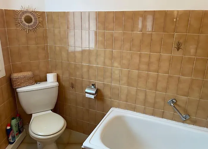 Familial Au Coeur Du Village D'olmeto *