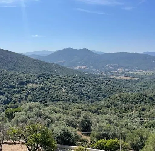 Appartement Familial Au Coeur Du Village D'olmeto Olmeto (Corsica)