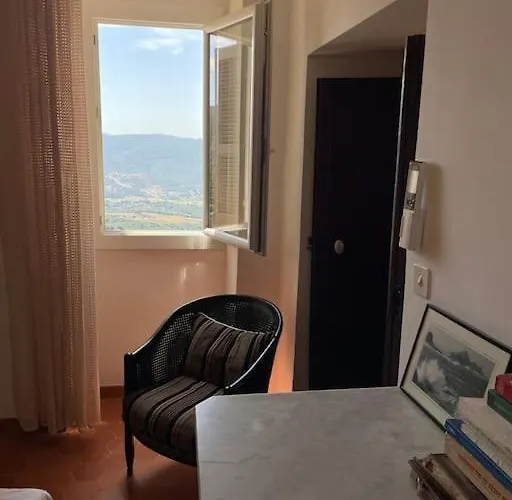 Familial Au Coeur Du Village D'olmeto * Olmeto (Corsica)