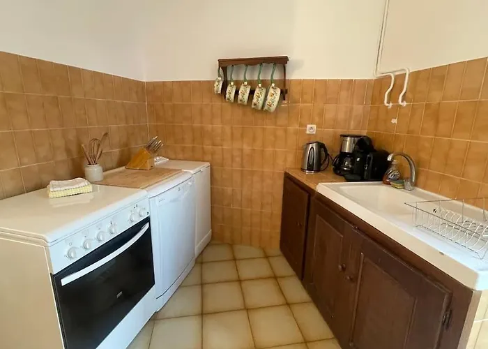 Appartement Familial Au Coeur Du Village D'olmeto Olmeto (Corsica)