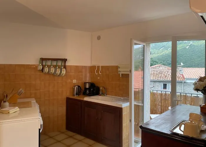 Familial Au Coeur Du Village D'olmeto *