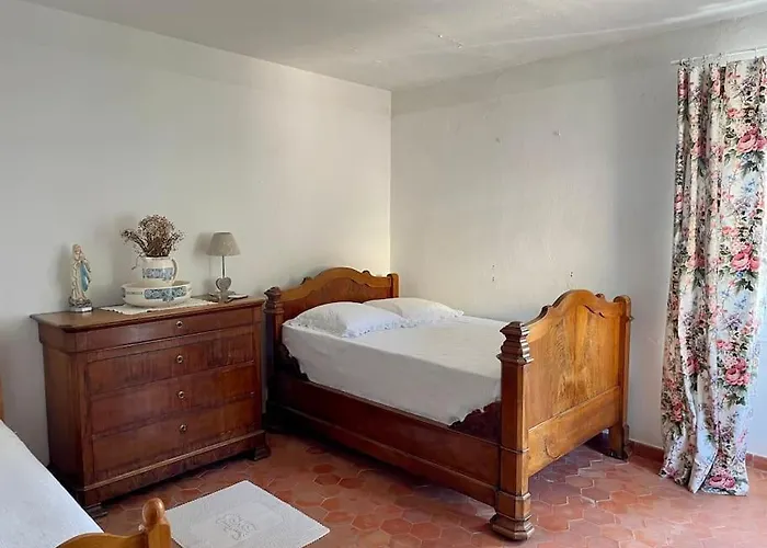 Familial Au Coeur Du Village D'olmeto